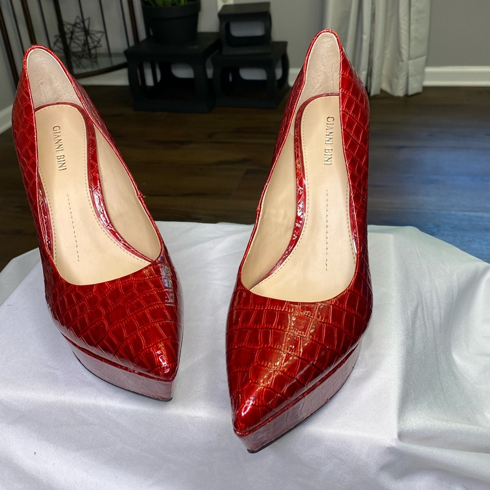 GIANNI BINI SIZE 9